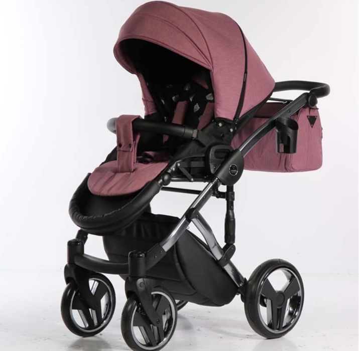 Продам дитячу  коляску Junama diamond 2 в 1