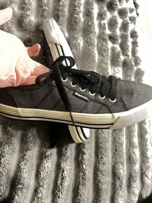 Кеди 40 розмір Bench