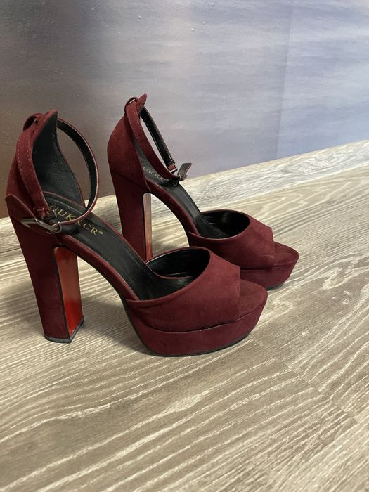 Бордовые замшевые босоножки на каблуке 12 см, размер 37