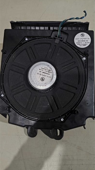 Coluna / Subwoofer BMW Serie 5 (E60/E61) Direito  6929.100-01