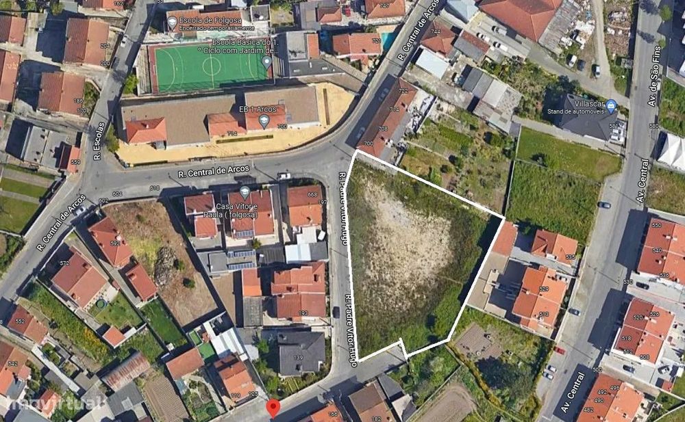 Terreno com Viabilidade para construção de 5 moradias - S. Pedro Fins