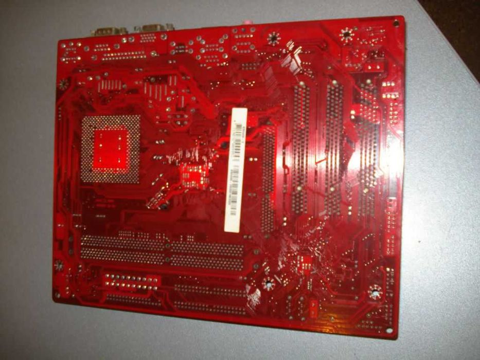 Материнська плата