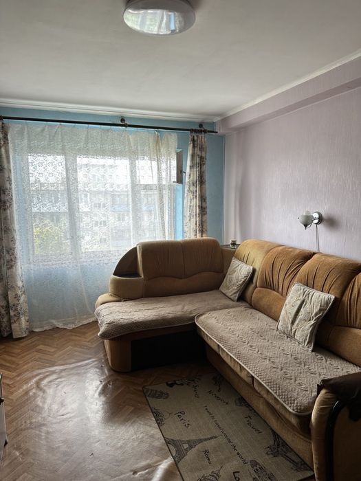 Продаж двокімнатноі на Жуля Верна 13А