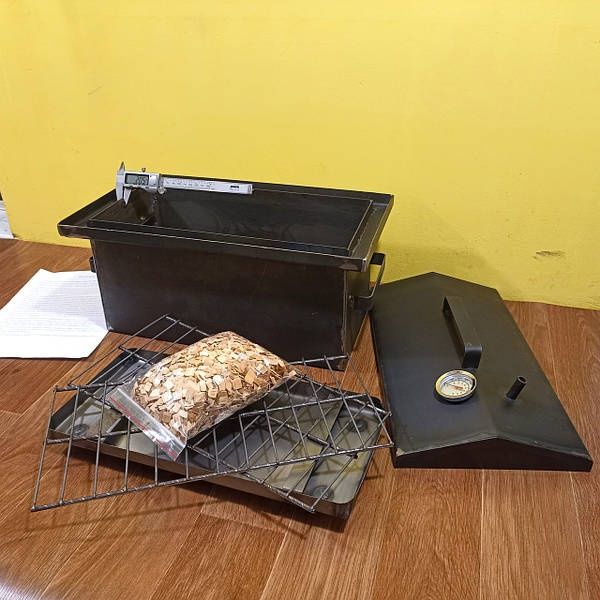 Коптильня горячего копчения с термометром