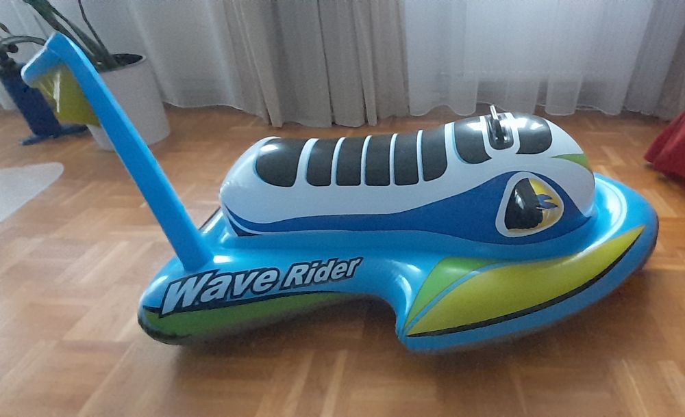 Intex inflatable wave rider. (Dmuchany skuter wodny)