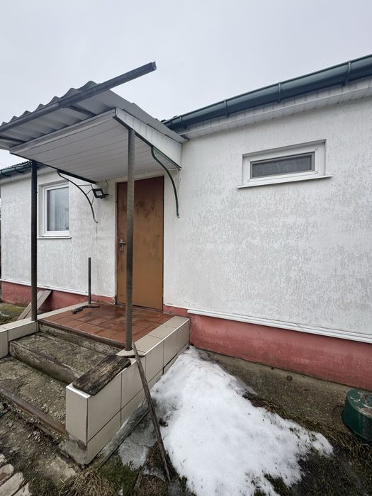 Продаж будинку в Боромлі