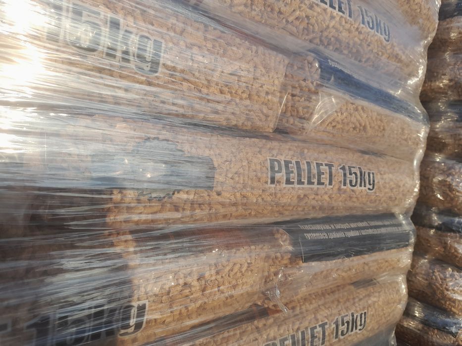 Mega kaloryczny JASNY POLSKI pellet pelet sosna  100% klasa PREMIUM