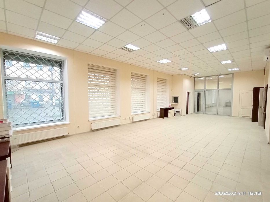 Аренда Салон Магазин Шоурум 150 м² Широкий фасад Б. Арнаутская,123