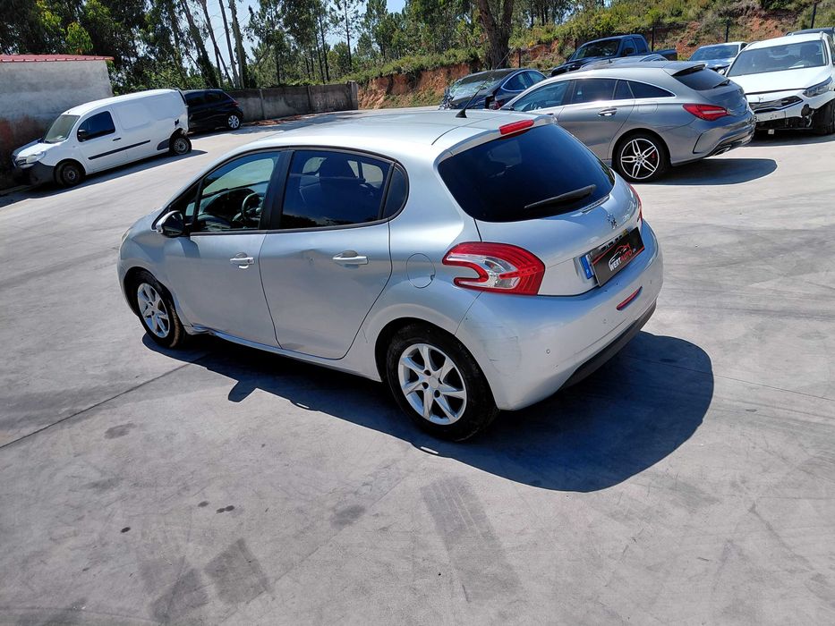 Peugeot 208 1.4Hdi, 2012 Nacional