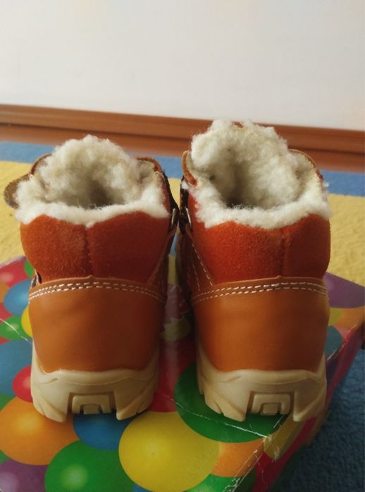 Взуття зимове