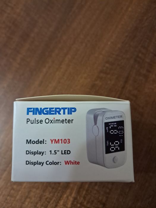 Пульсометр на палець