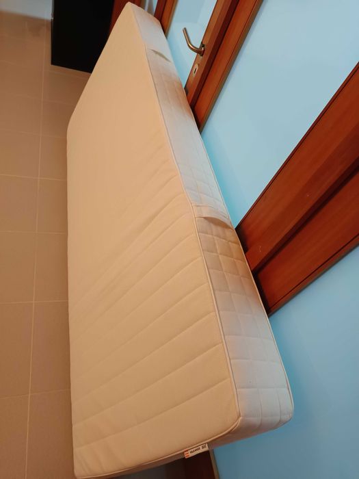 Colchão 90x200cm espuma+viscoelástico