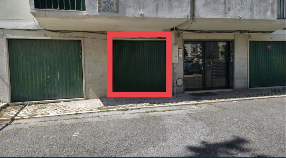 Garagem exterior Alfragide Sul