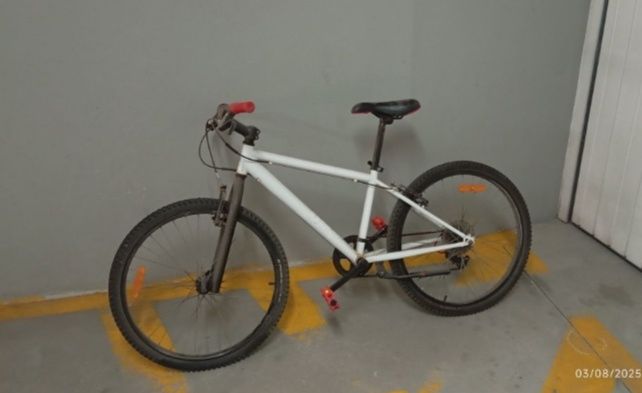 Btwin Rockrider 300 (Roda 24).