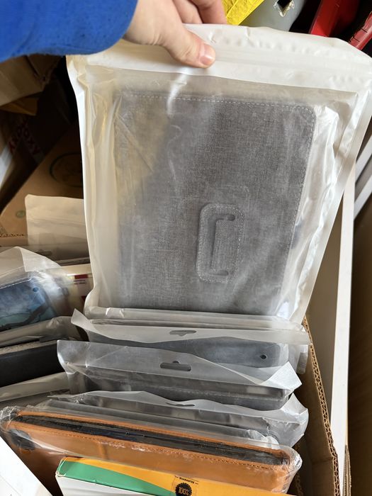 Cały karton mix etui na tablety ipady