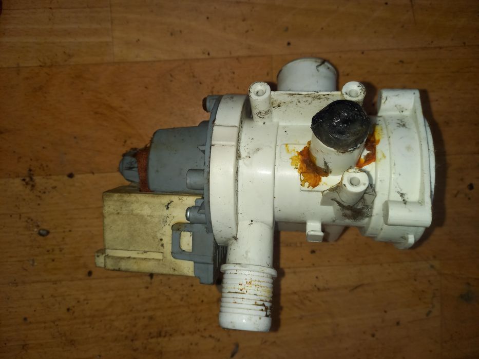 Насос помпы стиральной машини Samsung