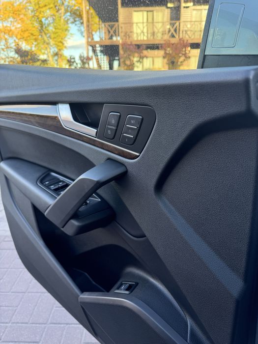 Продам Audi Q5