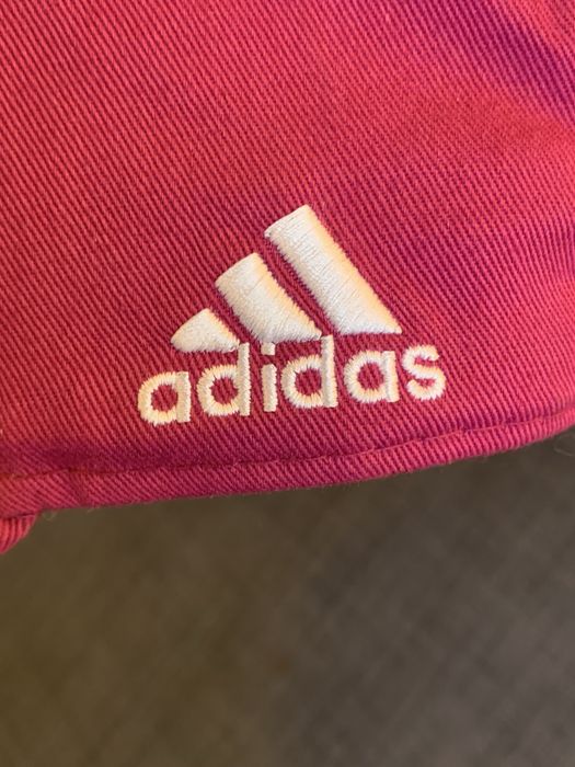 Chapéu Adidas Champions League 2014 Futebol Feminino