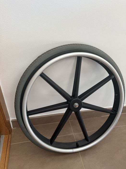 Cadeira de Rodas CELTA – ORTHOS XXI | Excelente Estado!