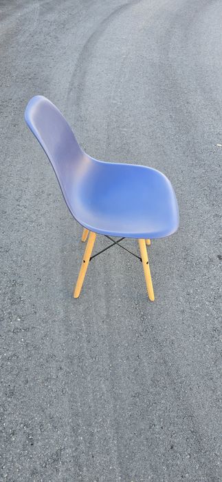 4 Cadeiras Estilo Eames – Azul/Roxo – Excelente Estado