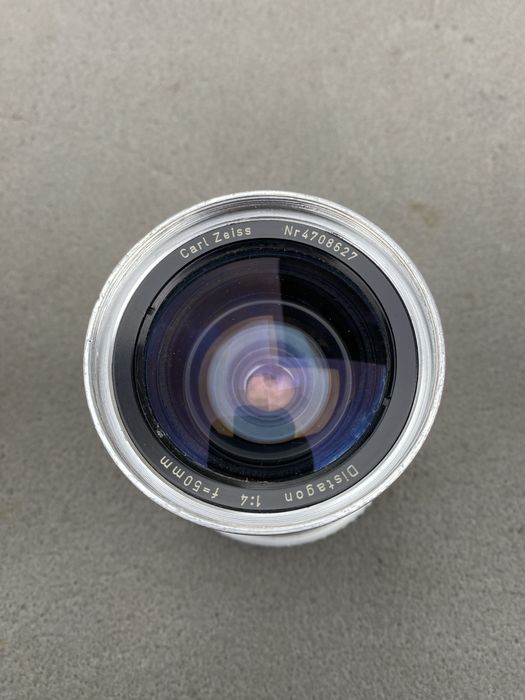 Обʼєктив Carl Zeiss Distagon
