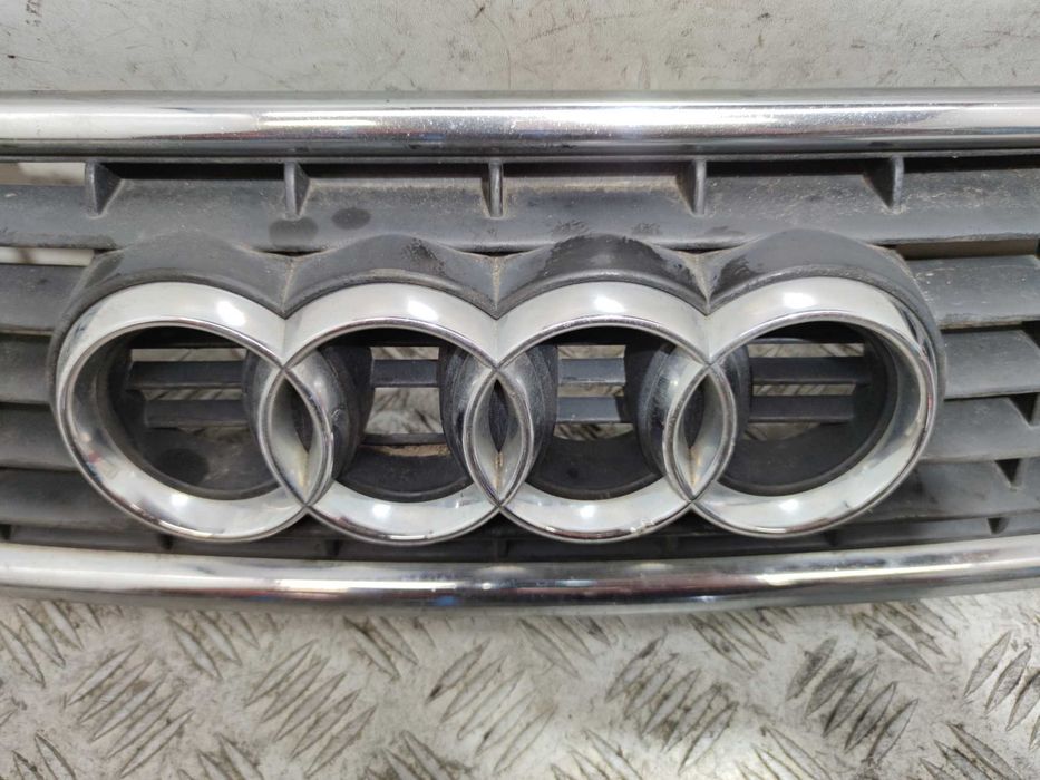 Audi A4 B6 Grill Atrapa Chłodnicy