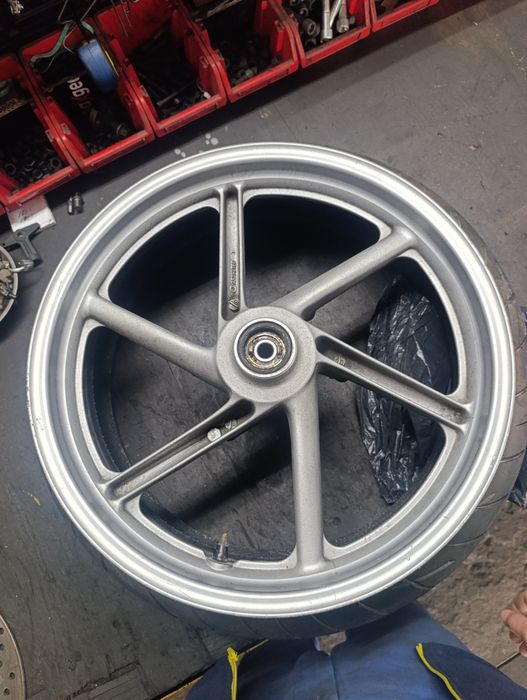 Передній колісний диск honda cb 500 17"