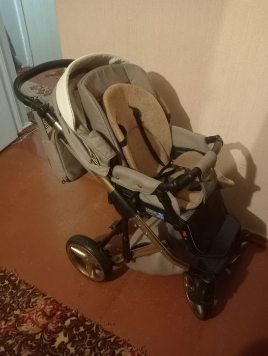 Продажа дитячої коляски