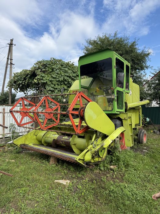 комбайн CLAAS Compact 30