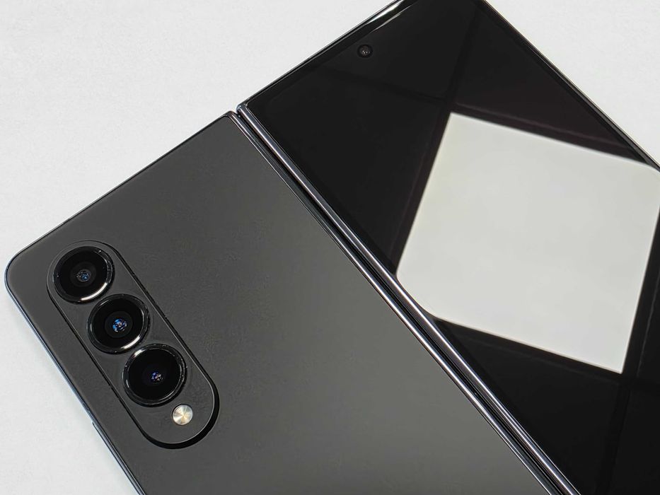Samsung Galaxy Z Fold4 Dual SIM/ 12GB/ 256GB/ Phantom Black/ Grade A/ + ładowarka/ GW 12 MSC