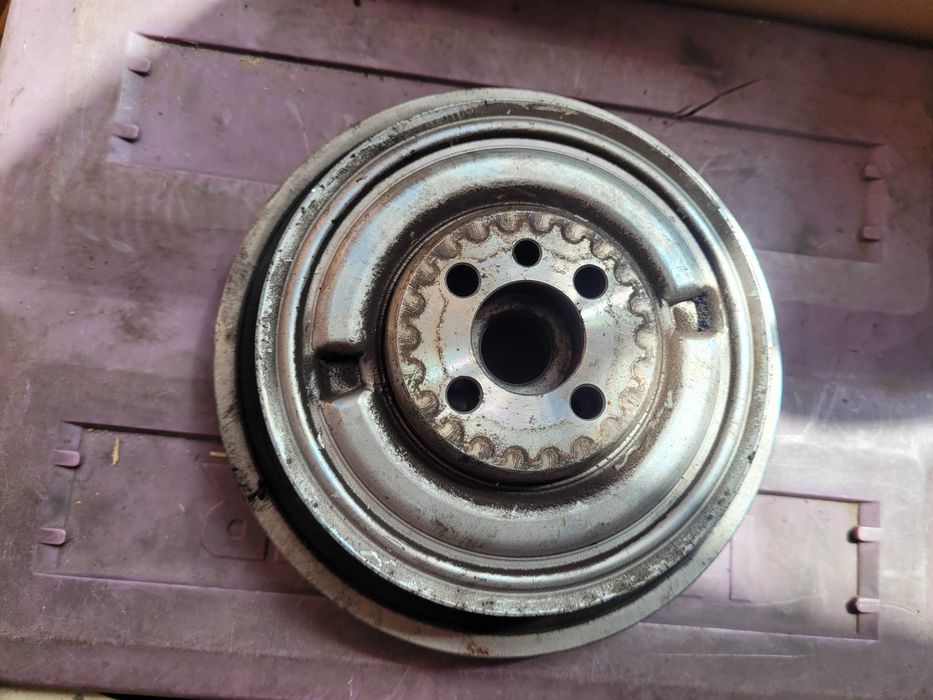Koło pasowe walu korbowego VW T6,MAN,Crafter 2,0 tdi.