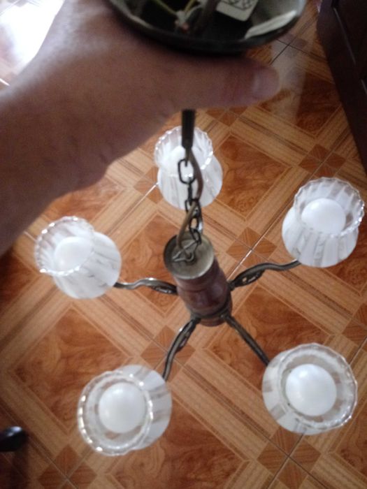 Żyrandor. Sprzedam bardzo ładny