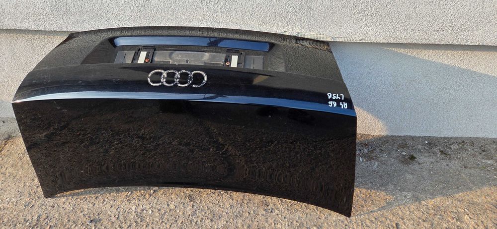 Klapa Audi A4 B6 Sedan LY9B
