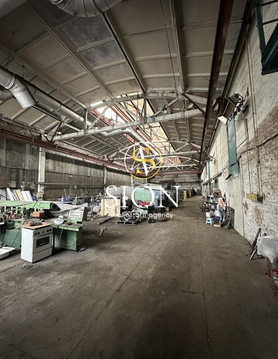 Продаж виробничих приміщень 2500 м2, центр, 2 мВт, газ