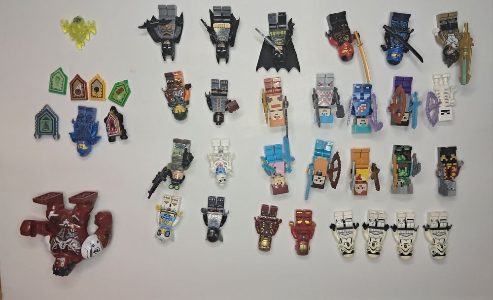 Мініфігурки різних серій