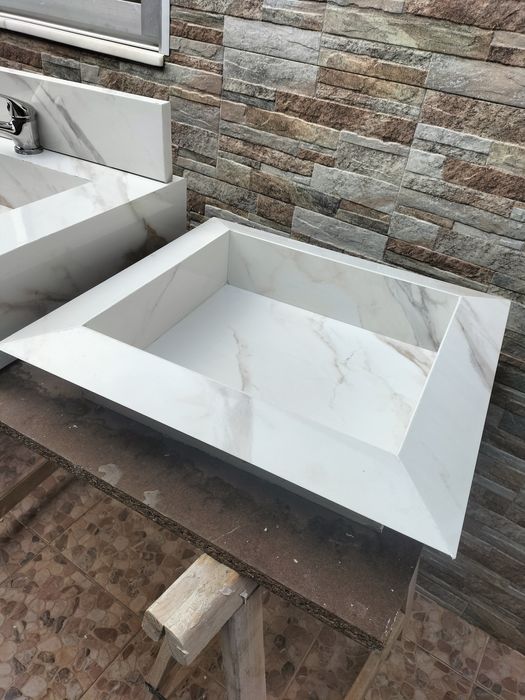 Lavatório esculpido 60x50