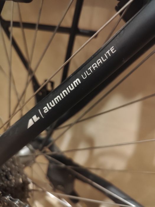 Rower 28 Cube aluminium ultralekki dla wysokiego