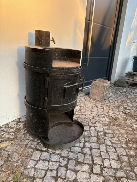Fogão de Sala / Salamandra Antiga a Lenha – Ferro e Fundição