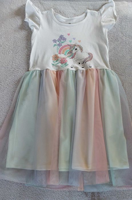 Sukienka z tęczowym tiulem H&M rozm. 122/128. Jednorożec..