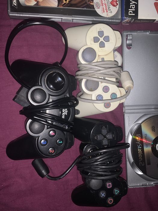 Jogos e comando da ps2