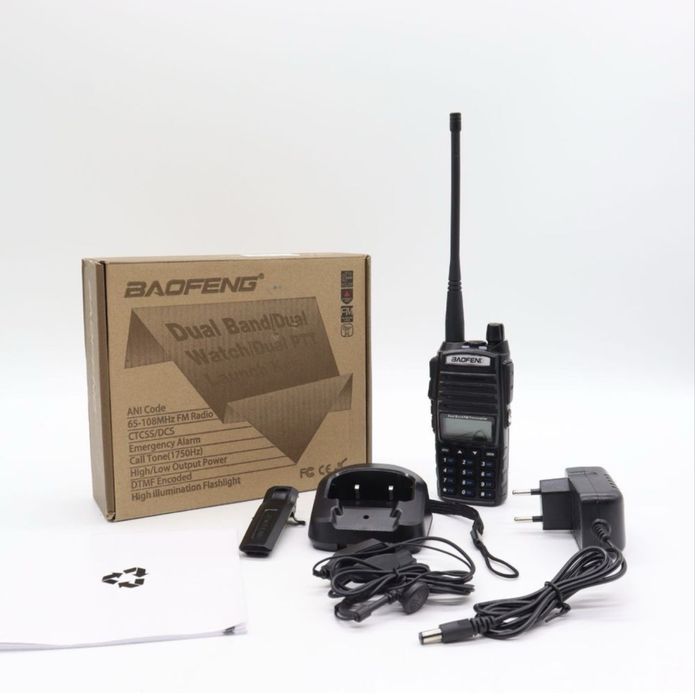 Рація Baofeng UV-82, дальність 10км, батарея 1800mAh, 5W