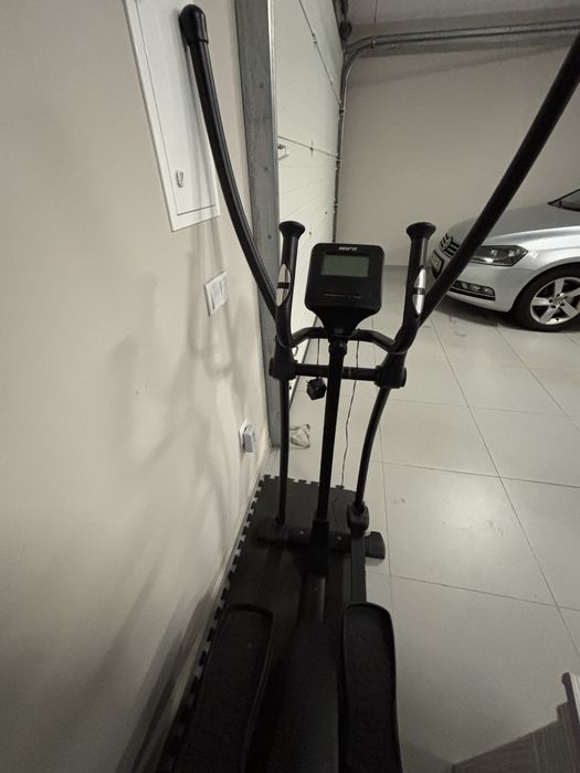 Elliptical Machine470566104015185923
