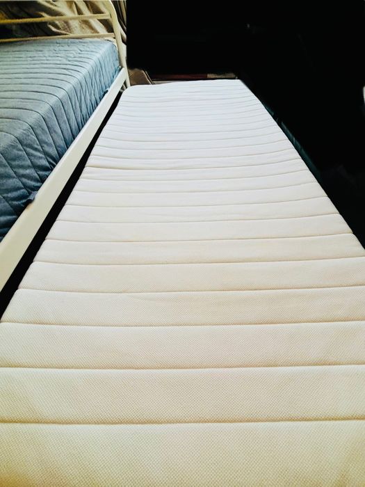 Moveis usados, cama e colchões