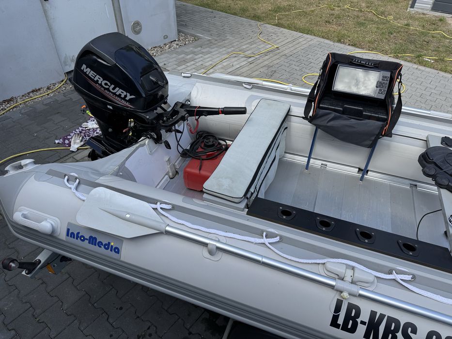 Ponton z przyczepą, silnik zaburtowy, dziobowy, sonda