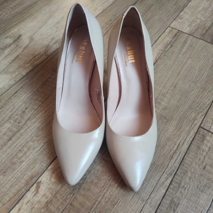 Buty damskie szpilki