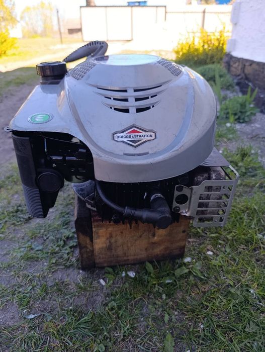 Двигун briggs straton 675ex