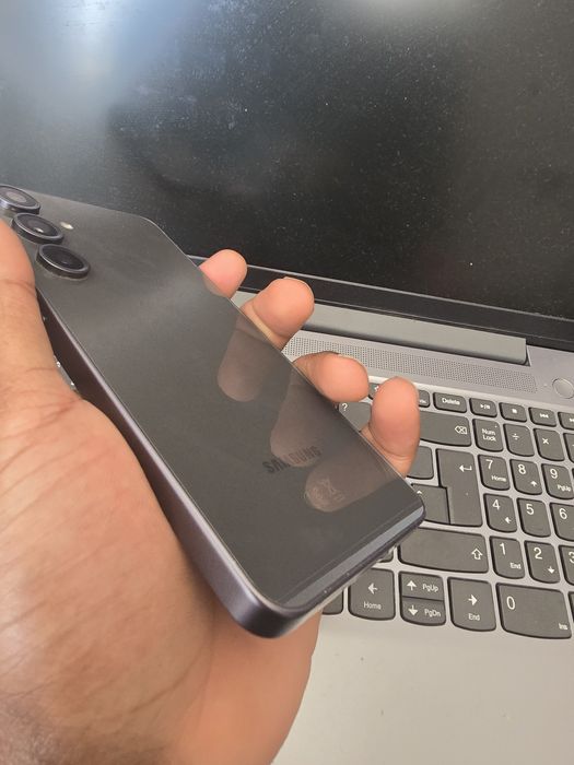 Samsung s24 fe 256g ,8ram