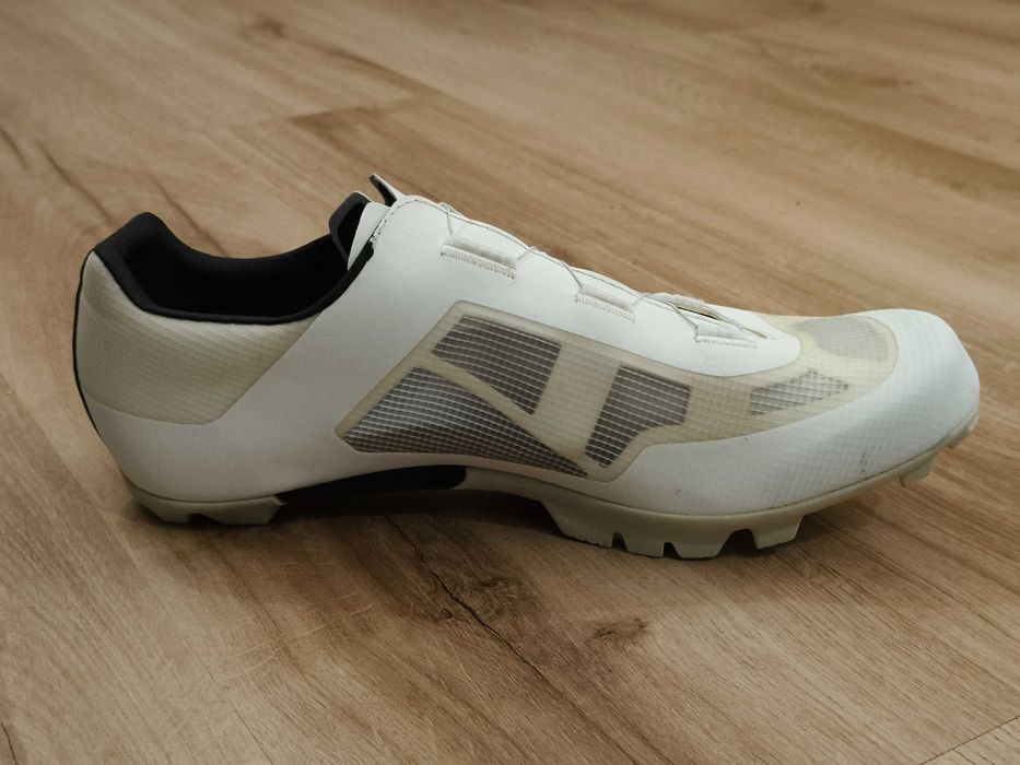 Sapatos de MTB Fizik Vento Proxy Carbon
