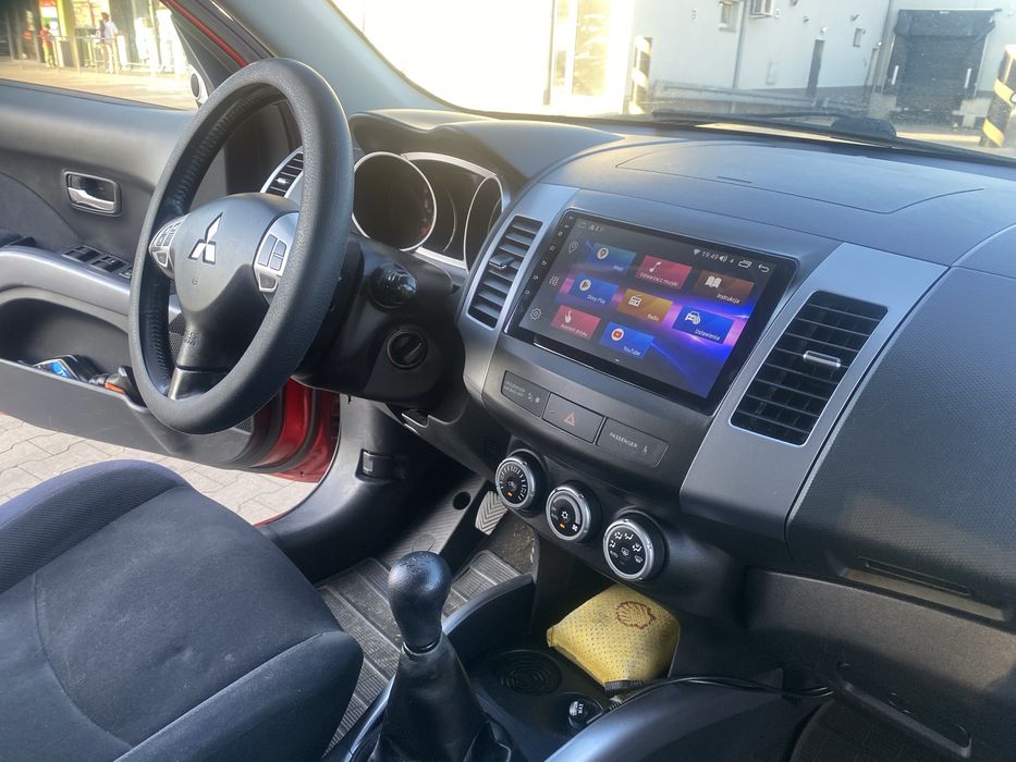 Mitsubishi Outlander z 2007 roku z silnikiem 2.4 benzyna tmodel II