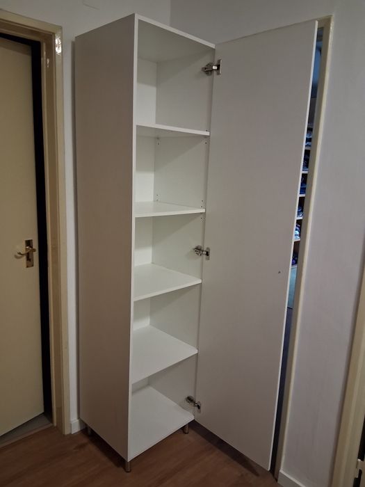 Armário alto  branco